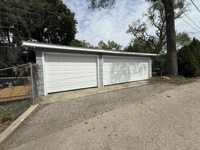 LAKEFRONT HOME, GUEST HOUSE, PRIVATE DOCK! LAKEFRONT HOME, GUEST - photo 5