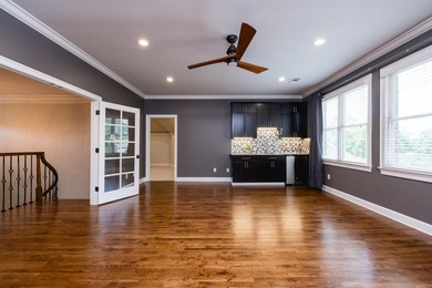 This meticulously updated 5,456 sf Craftsman w/ 5 beds, 4.5 - photo 37