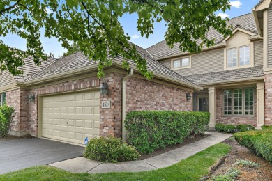 Lake Townhome/Townhouse Sale Pending in Glenview, Illinois