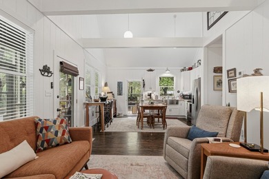 Florida cottage on .79 acres - totally renovated and nestled in - photo 11