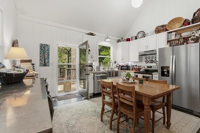 Florida cottage on .79 acres - totally renovated and nestled in - photo 13