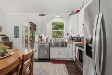 Florida cottage on .79 acres - totally renovated and nestled in - photo 14