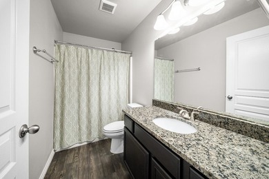 Charming 3-bedroom, 2-bath home with a 2-car garage located in - photo 18