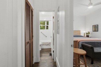 Florida cottage on .79 acres - totally renovated and nestled in - photo 18