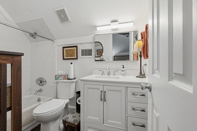 Florida cottage on .79 acres - totally renovated and nestled in - photo 28