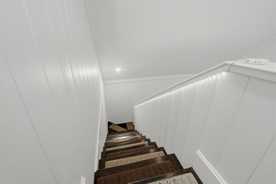 Florida cottage on .79 acres - totally renovated and nestled in - photo 30