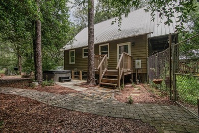 Florida cottage on .79 acres - totally renovated and nestled in - photo 31