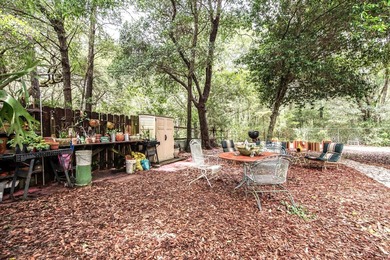 Florida cottage on .79 acres - totally renovated and nestled in - photo 37