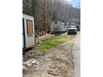 Motivated seller! Highway Frontage 7.36 acres close to the Gorge - photo 3