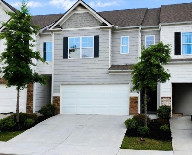 Lake Townhome/Townhouse For Sale in Oakwood, Georgia