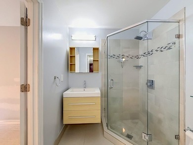 Spacious 2170sq ft 3 bedroom 2.5 bath townhome in Trellises - photo 12
