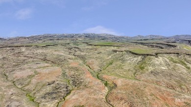 Rare opportunity to own 680+/- acres of highly sought-after land - photo 5