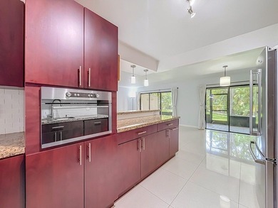 Spacious 2170sq ft 3 bedroom 2.5 bath townhome in Trellises - photo 16