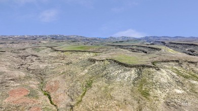 Rare opportunity to own 680+/- acres of highly sought-after land - photo 7
