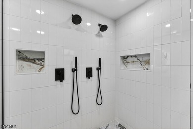 Welcome to this beautifully updated 3-bedroom, 2-bath home - photo 19