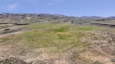 Rare opportunity to own 680+/- acres of highly sought-after land - photo 10