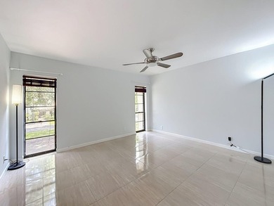 Spacious 2170sq ft 3 bedroom 2.5 bath townhome in Trellises - photo 21