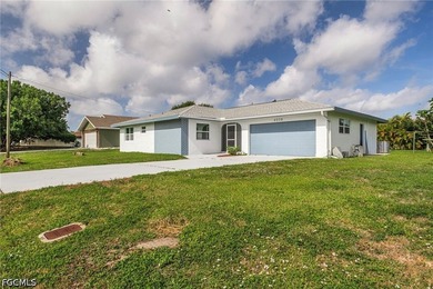 Welcome to this beautifully updated 3-bedroom, 2-bath home - photo 33