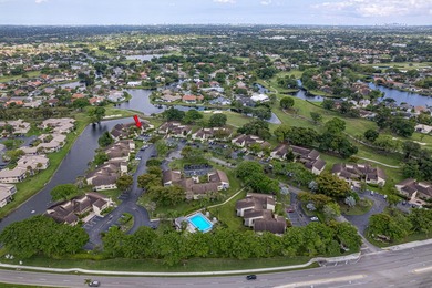 LOTS OF NATURAL LIGHT ENHANCE THE PANORAMIC VIEW OF GOLF AND - photo 33