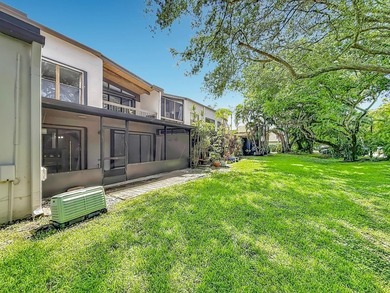 Spacious 2170sq ft 3 bedroom 2.5 bath townhome in Trellises - photo 37