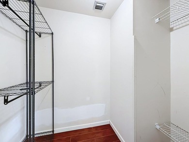 Spacious 2170sq ft 3 bedroom 2.5 bath townhome in Trellises - photo 39