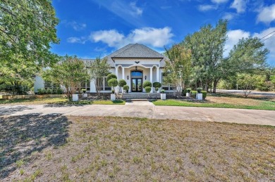 Introducing a stunning 3-bedroom, 2  1/2 -bathroom home located - Lake Home Sale Pending in Whitney, Texas