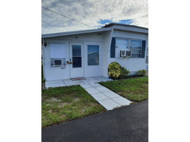 Lake Dora Home For Sale in Tavares Florida