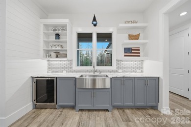 This stunning custom-built 2021 modern farmhouse offers 5,294 - photo 16
