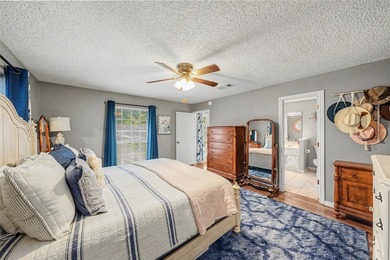 No HOA! Welcome to 1810 Lakeside Dr in Arlington-a charming and - photo 16