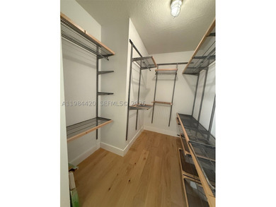 Spacious 2-bedroom, 2.5-bath residence in the heart of Brickell - photo 33