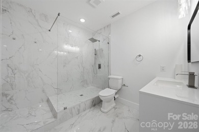 This stunning custom-built 2021 modern farmhouse offers 5,294 - photo 36