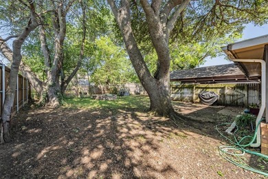 No HOA! Welcome to 1810 Lakeside Dr in Arlington-a charming and - photo 39