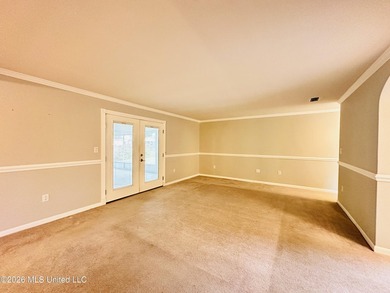 $15,000. in BUYER INCENTIVES. Nice, well-maintained one-story - photo 2