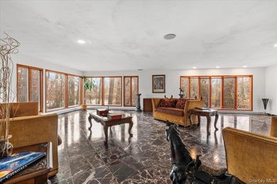 Set on just shy of a one-acre parcel, backing directly onto Lake - photo 8