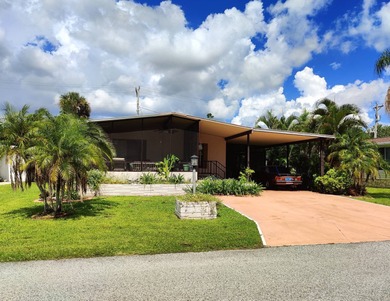 Caloosahatchee River Home For Sale in North Fort Myers Florida