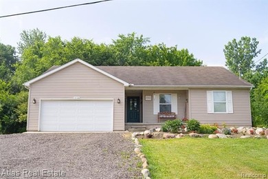 Lake Access on Lobdell Lake (All Sports)! Nice ranch with an - photo 1