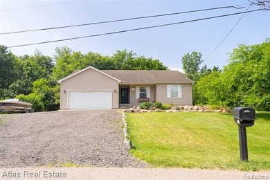 Lake Access on Lobdell Lake (All Sports)! Nice ranch with an - photo 2