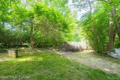 Lake Access on Lobdell Lake (All Sports)! Nice ranch with an - photo 4