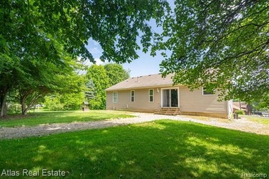 Lake Access on Lobdell Lake (All Sports)! Nice ranch with an - photo 6