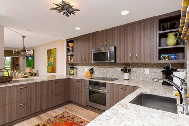 Welcome to this charming two-bedroom, two-bathroom condominium - photo 2