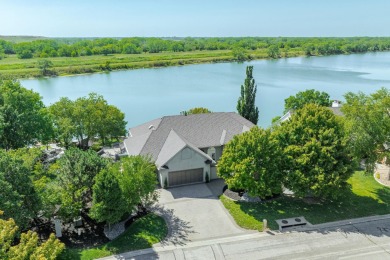 Lake Home Sale Pending in Wichita, Kansas