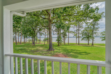 Furnished 3 bedroom, 2 bath lake front home with enclosed sunroom - photo 9