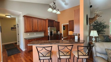 Lakeside living at its finest! This beautifully maintained 5 - photo 11