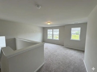 Welcome to 445 Navona Dr, where space, style, and everyday - photo 17