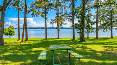 Furnished 3 bedroom, 2 bath lake front home with enclosed sunroom - photo 5