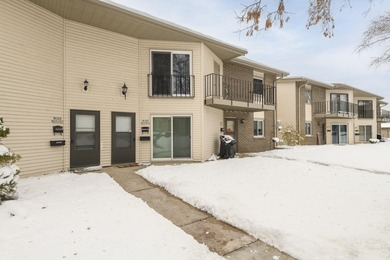 Lake Condo For Sale in Germantown, Wisconsin