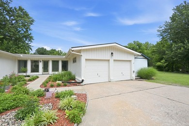 Welcome home to 262 Bonnie Brae! Situated on a beautiful 0 - photo 31