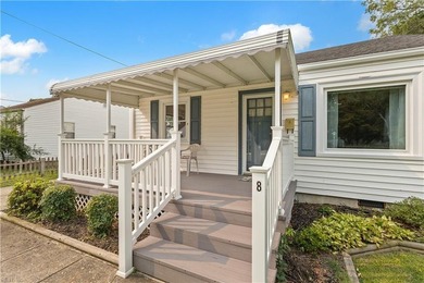 This well-loved 2-bedroom, 1-bath home has been lovingly cared - photo 4