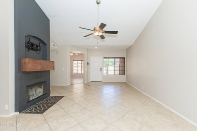 Beautifully maintained 2-bedroom plus den home in the desirable - photo 4
