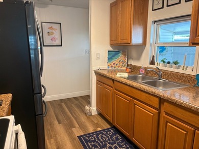 This home is a dream come true if you are looking to retire to - photo 15